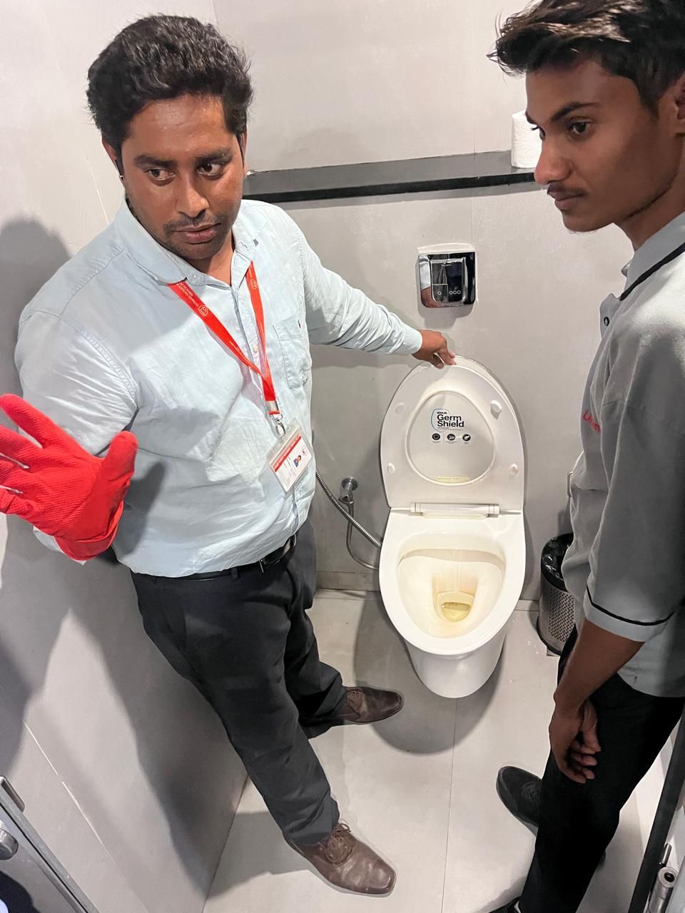Washroom standards training